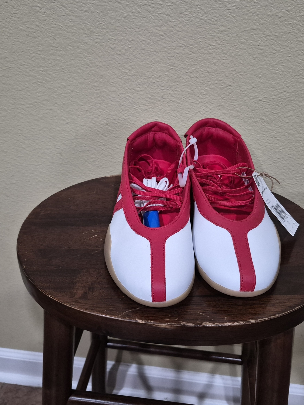 Adidas Taekwondo Mei Ballet Women’s White and Red Casual Lace-Up Shoes Size 9